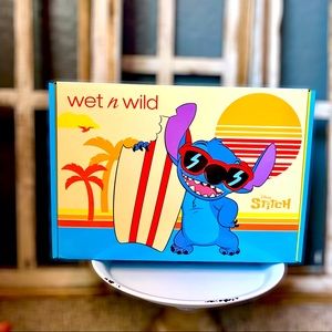 Wet n Wild Lilo and Stitch PR Collection WITH Makeup Bag and Brushes!!!!